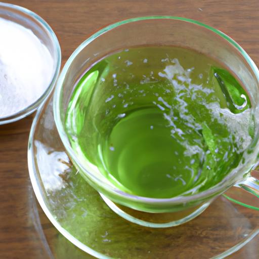 Improve your metabolism and aid in weight loss with this green tea and baking soda recipe.